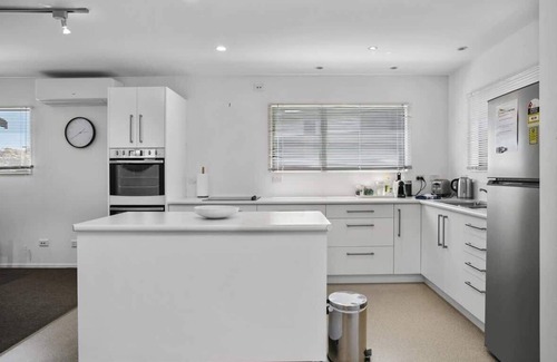Wharewaka House | You little beauty - Wharewaka Beach Magic!