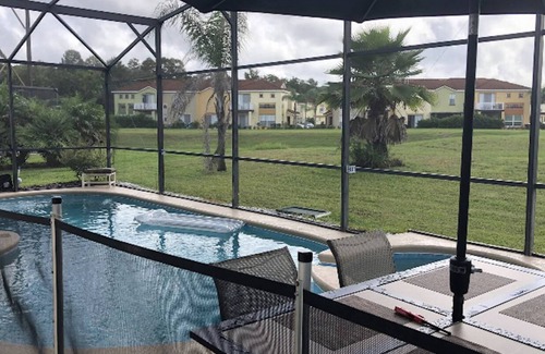 Windwood Bay House | You'll ❤ This Home. Soak Up The ☀️ In Our Private Pool/Spa~12 Mins from Disney