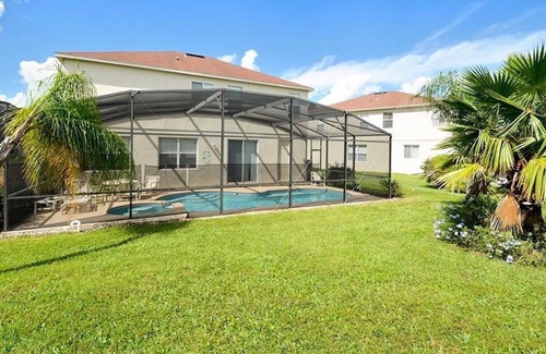 Windwood Bay House | You'll ❤ This Home. Soak Up The ☀️ In Our Private Pool/Spa~12 Mins from Disney