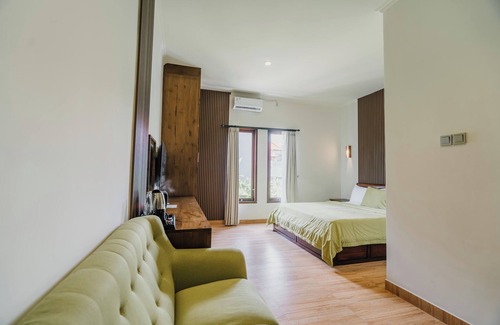 Dewi Sri Hotel | You Suite Seminyak