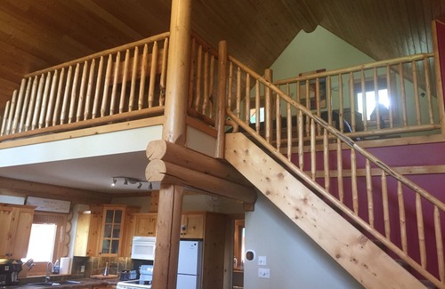 East Kootenay Cabin | YOU'VE ARRIVED! Beautiful Log Cabin! Business License #16786