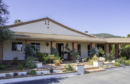 Jamul House | You've just found San Diego's most unique family gathering place.