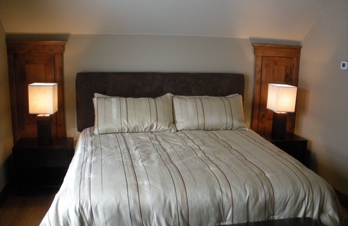 Carbondale House | You've Scored! Welcome to Paradise