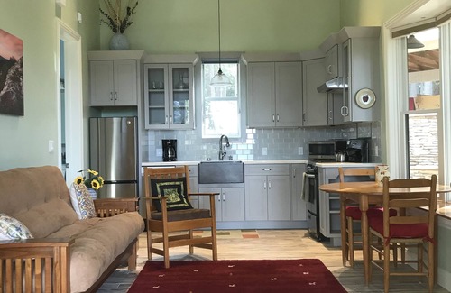 Shingletown Cottage | You will love our beautifully furnished cottage in the woods