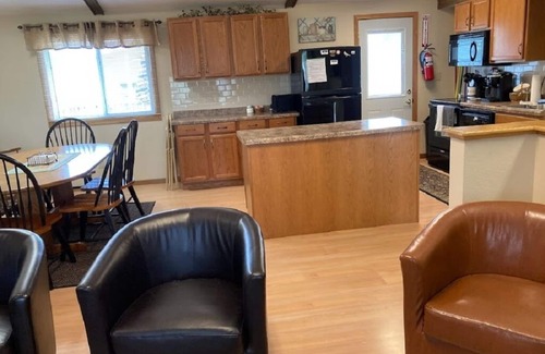 La Crescent House | You Will Love Your Stay At Crescent Moon Retreat
