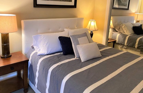 Eastport Condo | You will surely appreciate the convenience of off-street parking and the proximity to everything in Eastport and downtown.