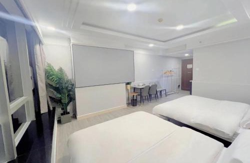 Beijing Road Apartment | Youlejia Projection Apartment Guangzhou Beijing Road Pedestrian Street Branch