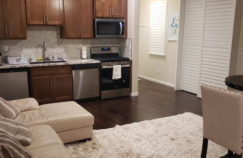 Roseville House | You’ll have the entire Guest Suite to yourself