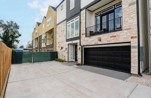 Southeast Houston Apartment | Your 2024 Ideal Studio Near Medical Ctr & Downtown