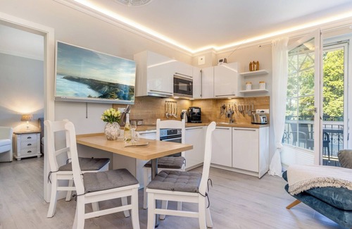 Zingst Apartment | Your 5-star apartment in the Villa Strandblick with 2 bedrooms offers space