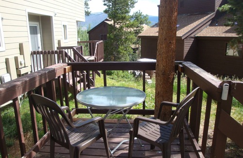 Wildernest House | Your Adventure Starts Here! Cozy Mountain Townhome