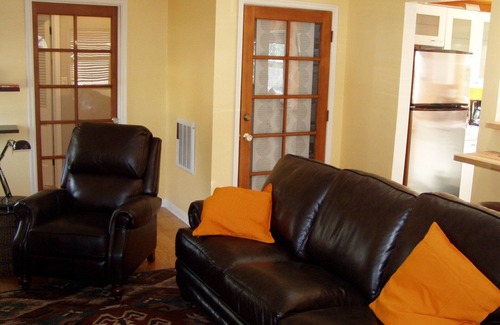 South Wrigley Apartment | Your Apartment for Business and Holidays
