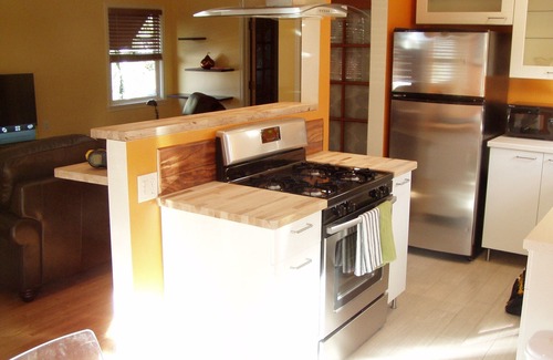 South Wrigley Apartment | Your Apartment for Business and Holidays
