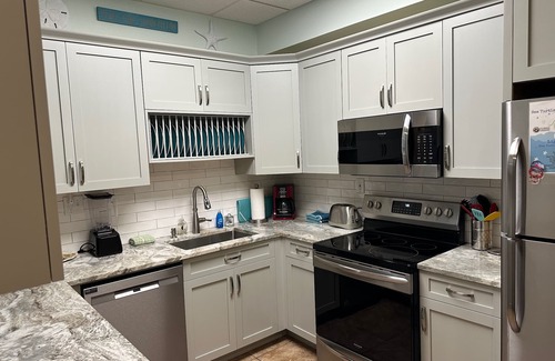 Pensacola Beach Condo | Your Beach Therapy Awaits ☀️ GULF FRONT - Breathtaking Panoramic Sunset Views 🌅