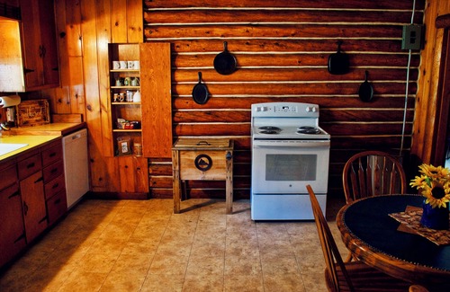 Saddlestring Cabin | Your Bighorn Mountain Getaway!