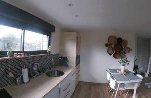 Bernieres-sur-Mer Cottage | YOUR CALM AND COZY CHALET 200 M FROM THE BEACH