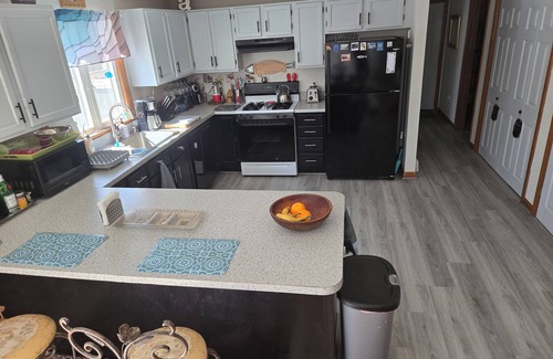 Truro House | Your Classic Cape Awaits - with AC!