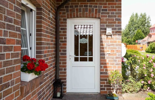 Roggenstede Apartment | Your comfortable North Sea domicile near the coast