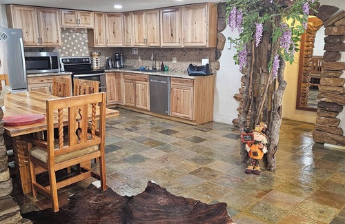 Colorado Springs House | Your comfy home in Colorado Springs