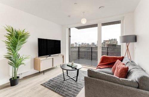 Canning Town South Apartment | Your Cozy Canny Town Haven 2