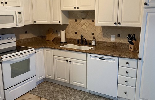 Clarkston House | Your Cozy Clarkston Home Away From Home