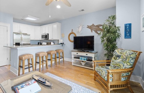 Windy Hill Villa | Your Cozy Hideaway: 1 Bdrm with Balcony Near Beach