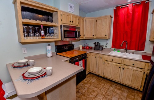 Midtown Apartment | Your Cozy Home Away From Home