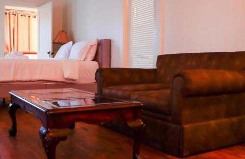 Downtown Apartment | Your Crew's Home Away From Home