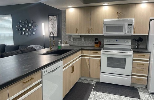 Table Rock Condo | Your Dream Condo Awaits at Meadow Brook