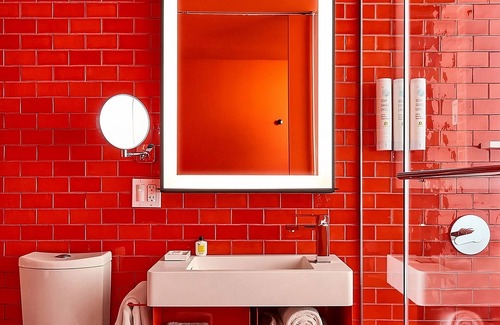 Washington Heights Hotel | Your Dream New York Getaway! 2 Modern Units, Close to Chrysler Building!