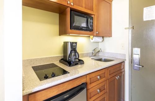 Waikiki Hotel | Your Dream Waikiki Vacation Steps to Surf, Sand, and Sizzle