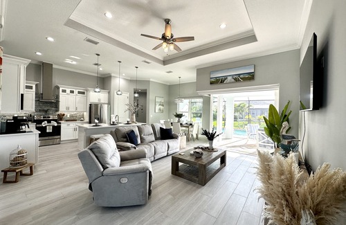Pine Valley House | * Your dreamy Florida retreat where sunshine, serenity, and style come together! *