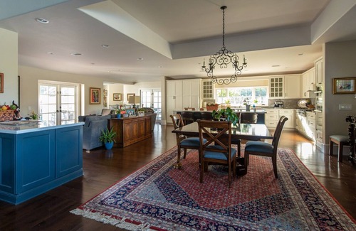 Covenant House | Your exclusive private enclave in beautiful Rancho Santa Fe, minutes to beach!