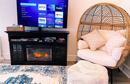 New Rochelle Apartment | Your Family Friendly Home with Large Backyard & Onsite Parking