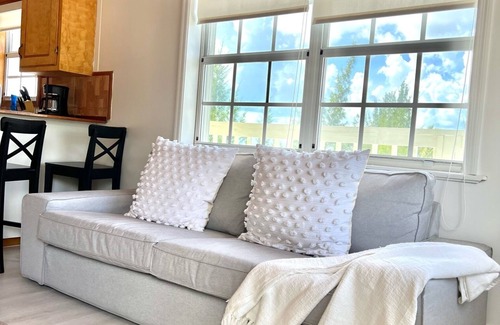 Alice Town House | Your favorite getaway place