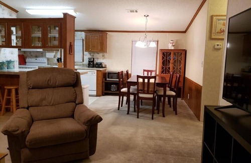 Buckhead Ridge House | Your Fishing Vacation Headquarters. Plenty of parking for boats, RV's, trucks.