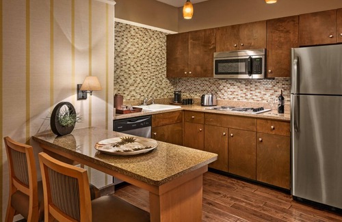 Gainey Village Villas Hotel | Your Gateway to Scottsdale's Wonders: Elegant Suites Await! Paws Friendly, Pool