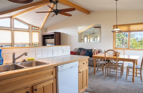 Alpine Acres House | Your Grand County Mountain Retreat w/Full Kitchen, Trails & Optional Tours