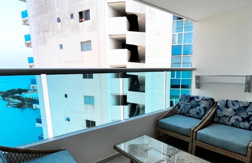Bocachica Apartment | Your Great Family Retreat: Space for Everyone: 19-1c