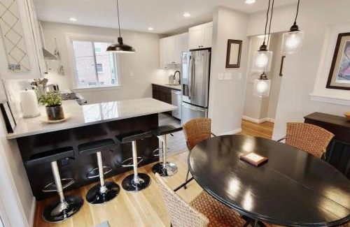 Northeast House | Your Happy Place Entire Home - With Parking
