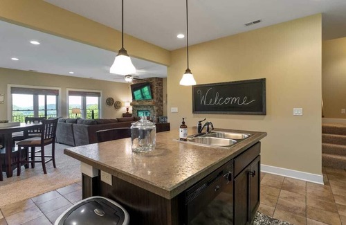 Silver Point Condo | ♡ Your Happy Place Overlooking Center Hill Lake ♡