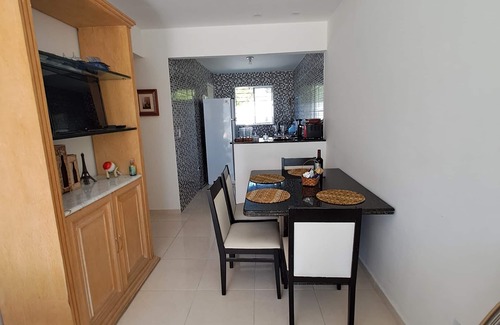 Paulista House | Your home 5 minutes from the Venice Park Aquatic Park.