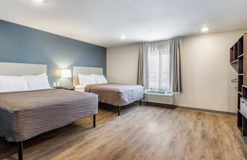 Moreno Valley Hotel | Your Home Away from Home! Full Kitchen, Pet-friendly, Free Parking!