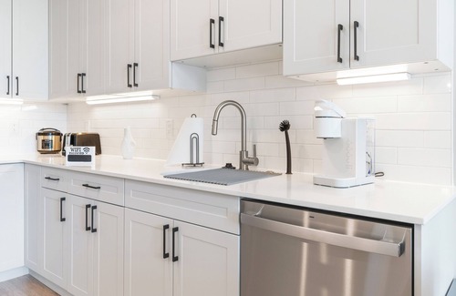 North Philadelphia Apartment | Your home away from home - Rustic 1 BR Apt