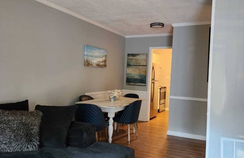 Silver Creek Apartment | Your Home Away from Home near Historic Romen
