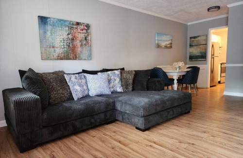 Silver Creek Apartment | Your Home Away from Home near Historic Romen