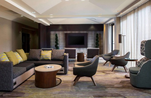 Norcross Hotel | Your Home Away From Home! 4 Relaxing Units, Pool, Free Parking, Pets Allowed