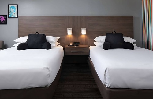 Temecula Hotel | Your Home Away From Home! Free Parking Onsite, Hot Tub, Swimming Pool