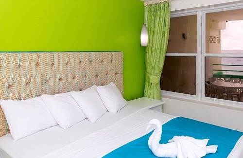 St. Lawrence Gap Hotel | Your Home Away From Home! Enjoy Island Getaway! Beach Access, Pool, Kitchenette!
