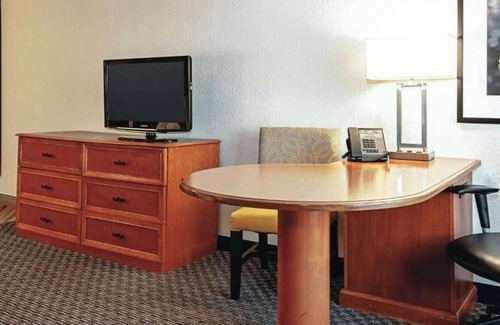 Guasti House | Your Home Away From Home! 3 Pet-friendly Units. Close to Golden Oak Park!